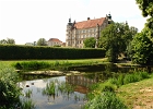 Schloss Güstrow von einem wunderschönen Park umgeben : Schloss, Park, Teich