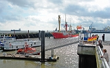 Cuxhaven, das ehemalige Feuerschiff Elbe 1gehört der Stadt Cuxhaven und wird als Museums- und Restaurationsschiff genutzt, es liegt im Hafen von Cuxhaven. Das Schiff wird liebevlol gepflegt, ist in Top Condition und unternimmt hin und wieder Ausflüge. |